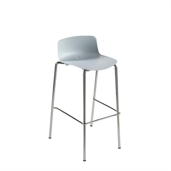 Barstol Vesper 3 C Billede af Barstol Vesper er en robust højstol med stel i krom, og med plast sædeskal. Stolen fås med høj eller lav ryg, og den er stabelbar.